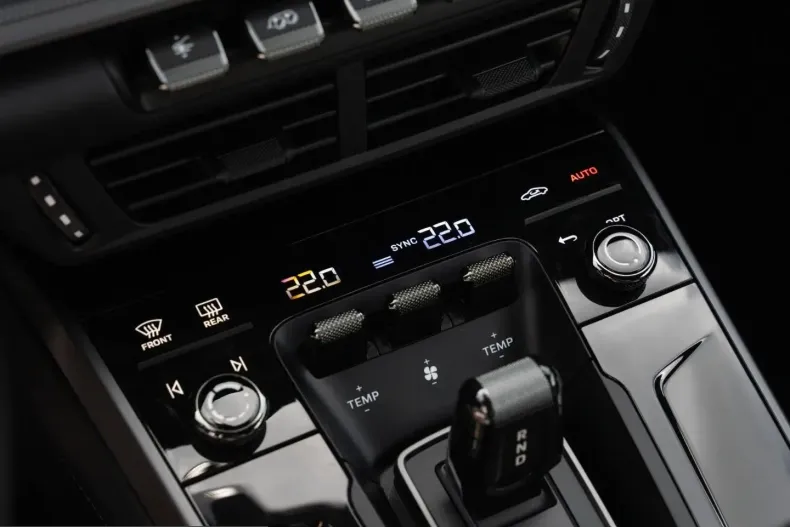 Porsche 992 din 2026 cu 6.400 km - oferta POR257624 - foto 21