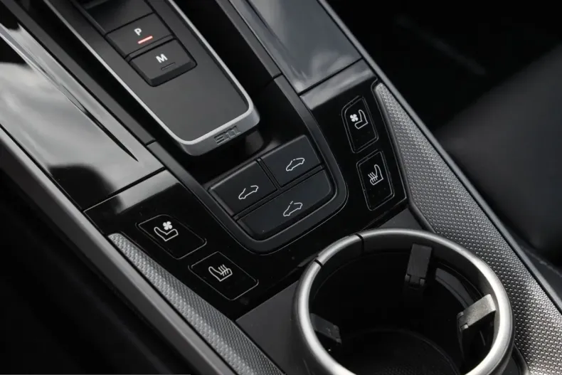 Porsche 992 din 2026 cu 6.400 km - oferta POR257624 - foto 35