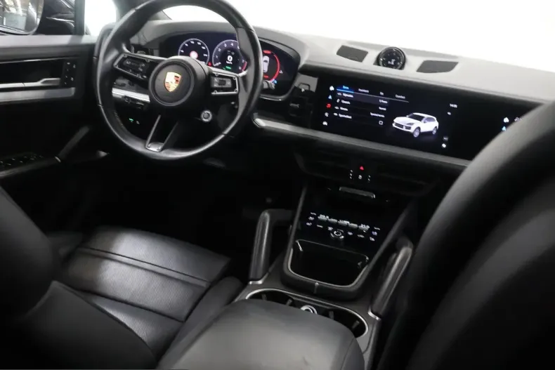 Porsche Cayenne din 2023 cu 65.114 km - oferta POR257638 - foto 9