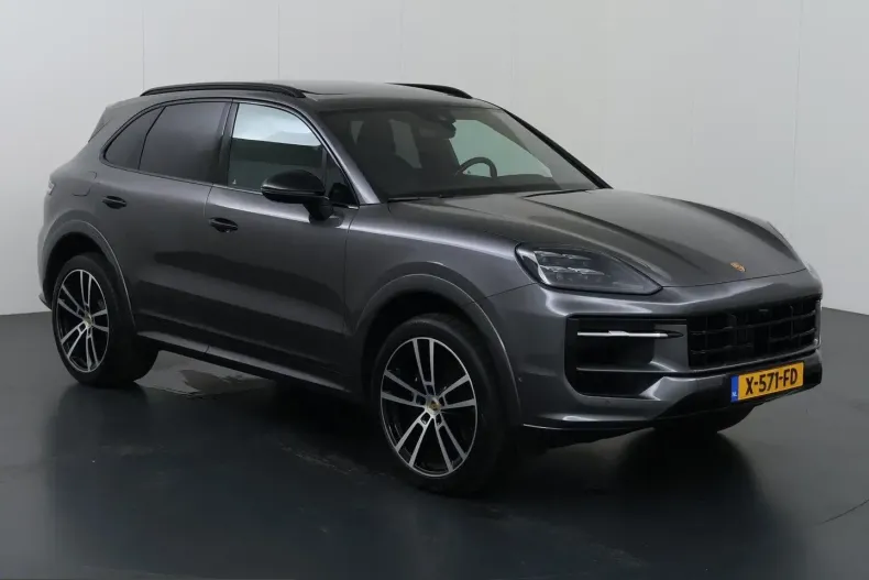 Porsche Cayenne din 2023 cu 65.114 km - oferta POR257638 - foto 23