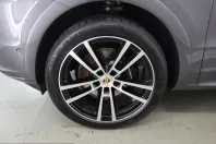 Porsche Cayenne din 2023 cu 65.114 km - oferta POR257638 - foto 49