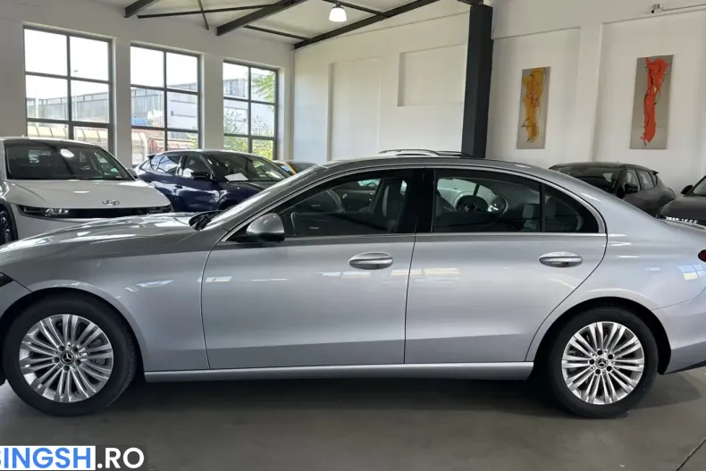 Mercedes-Benz C 220 (Clasa C) din 2025 cu 9.660 km - oferta MER257664 - foto 8