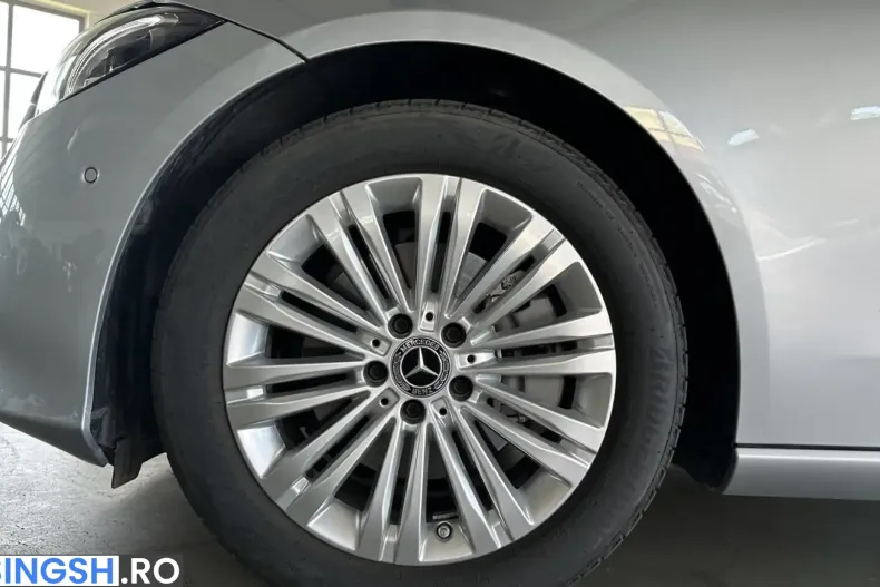 Mercedes-Benz C 220 (Clasa C) din 2025 cu 9.660 km - oferta MER257664 - foto 9