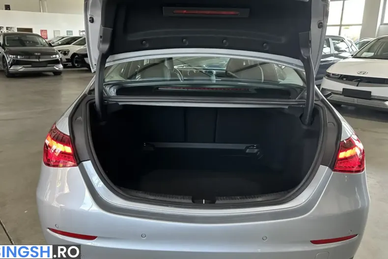 Mercedes-Benz C 220 (Clasa C) din 2025 cu 9.660 km - oferta MER257664 - foto 18