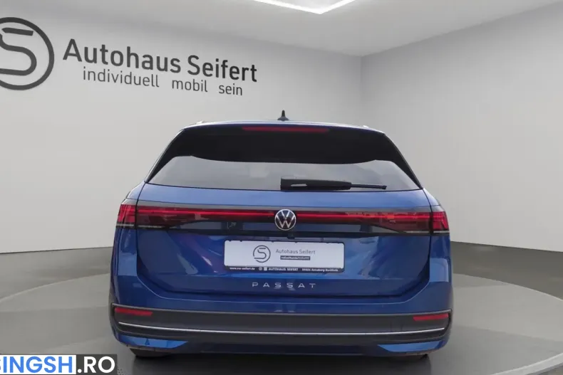 Volkswagen Passat Variant din 2024 cu 12.169 km - oferta VOL257669 - foto 5