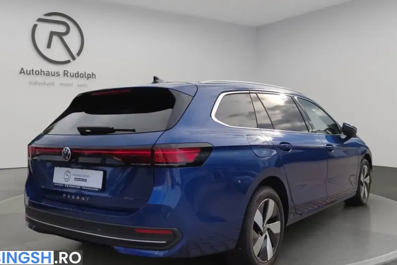 Volkswagen Passat Variant din 2024 cu 12.169 km - oferta VOL257669 - foto 6