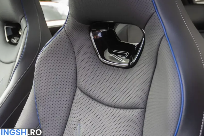 Volkswagen Passat din 2025 cu 11.800 km - oferta VOL257671 - foto 9