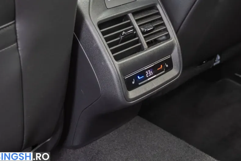 Volkswagen Passat din 2025 cu 11.800 km - oferta VOL257671 - foto 12