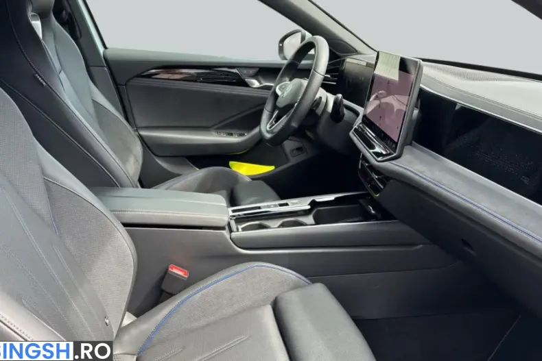 Volkswagen Passat din 2025 cu 12.200 km - oferta VOL257673 - foto 11