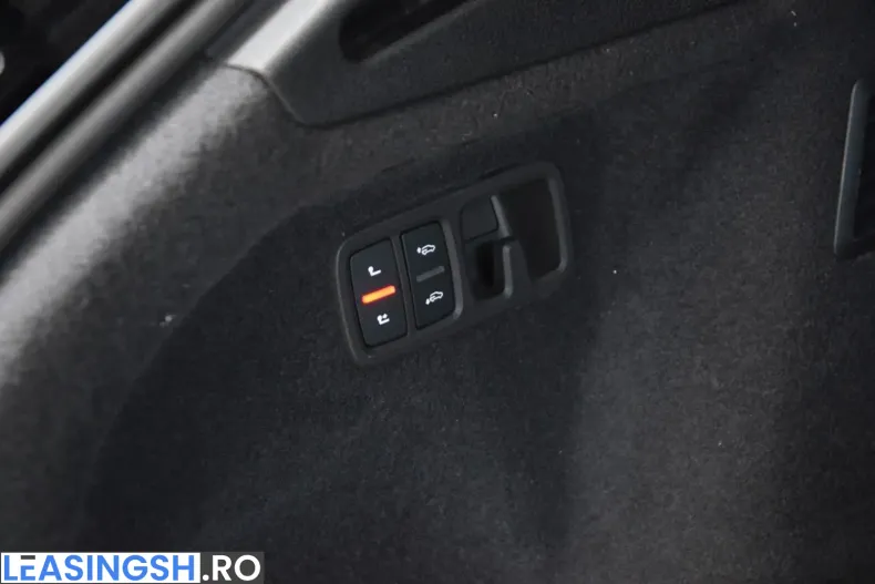 Audi Q8 din 2024 cu 57.330 km - oferta AUD257682 - foto 44