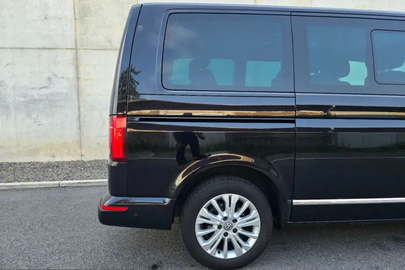 Volkswagen T6 Multivan din 2022 cu 72.278 km - oferta VOL257696 - foto 13