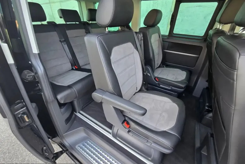 Volkswagen T6 Multivan din 2022 cu 72.278 km - oferta VOL257696 - foto 38