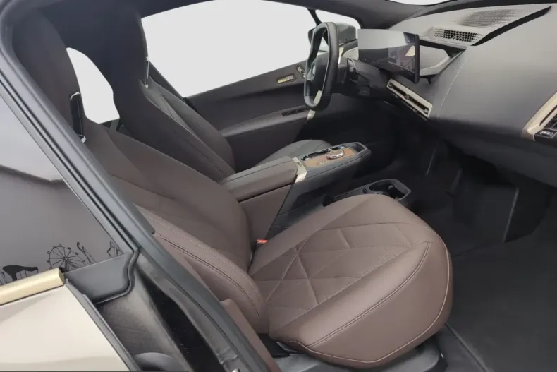 BMW iX din 2023 cu 46.906 km - oferta BMW257700 - foto 12