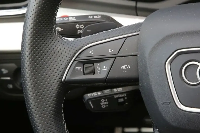 Audi Q5 din 2025 cu 5.650 km - oferta AUD257707 - foto 17
