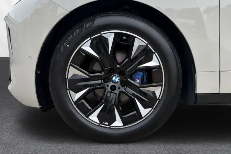 BMW iX din 2025 cu 20.182 km - oferta BMW257711 - foto 7