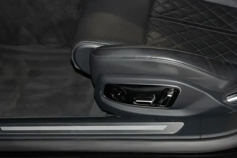 Audi A8 din 2023 cu 55.211 km - oferta AUD257754 - foto 11