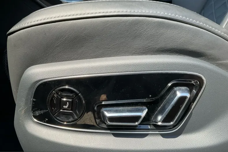 Audi A8 din 2023 cu 67.487 km - oferta AUD257755 - foto 23