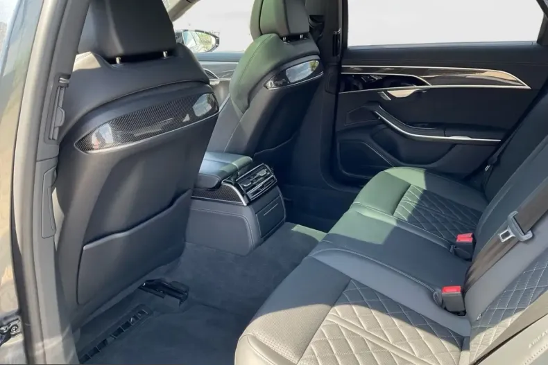 Audi A8 din 2023 cu 67.487 km - oferta AUD257755 - foto 28
