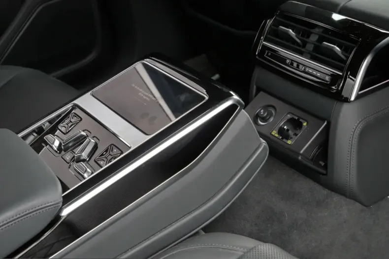 Audi A8 din 2025 cu 39.527 km - oferta AUD257756 - foto 17