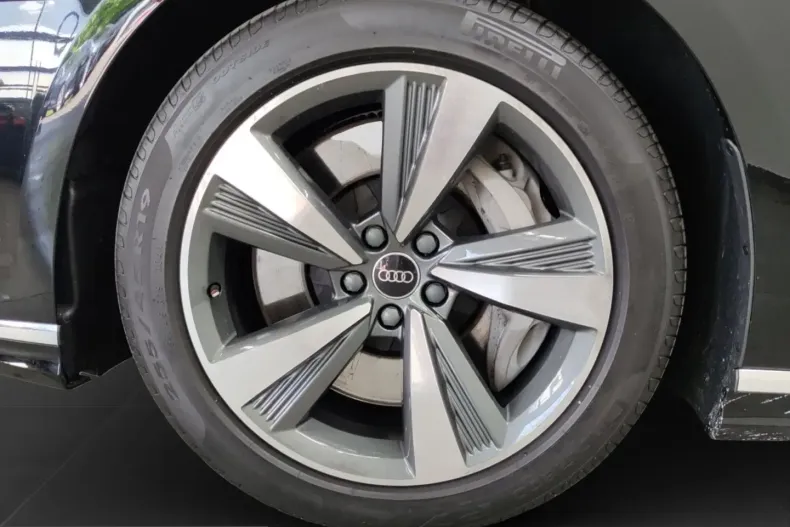 Audi A8 din 2024 cu 41.740 km - oferta AUD257757 - foto 6