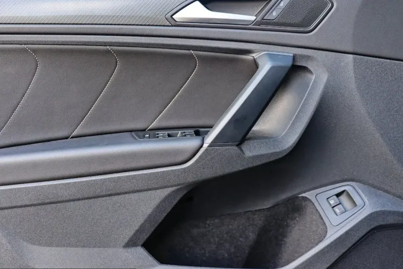 Volkswagen Tiguan din 2024 cu 22.900 km - oferta VOL257764 - foto 12