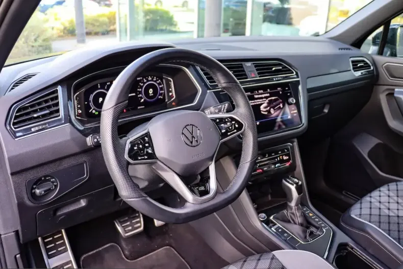 Volkswagen Tiguan din 2024 cu 22.900 km - oferta VOL257764 - foto 16