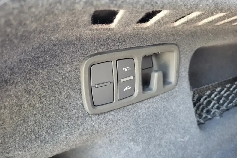 Audi Q8 din 2023 cu 44.821 km - oferta AUD257765 - foto 10