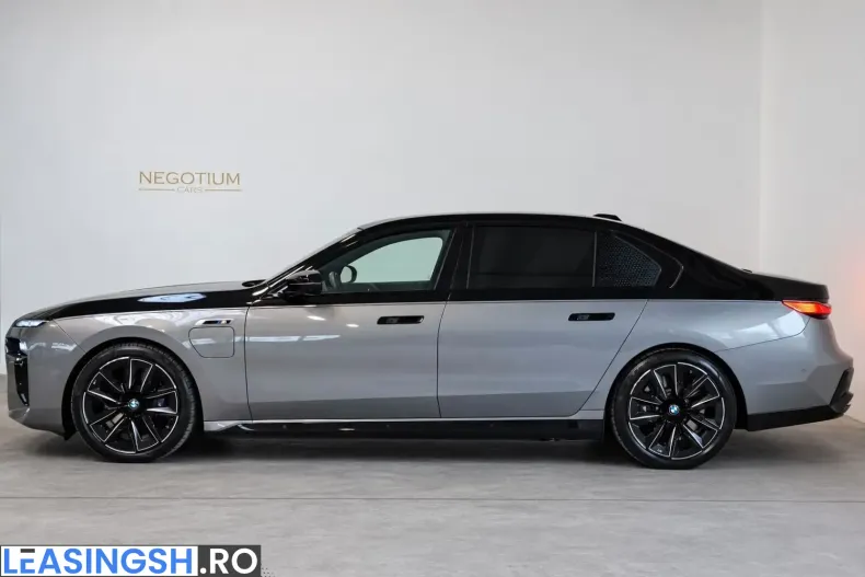 BMW M760 (Seria 7) din 2023 cu 45.000 km - oferta BMW257768 - foto 6