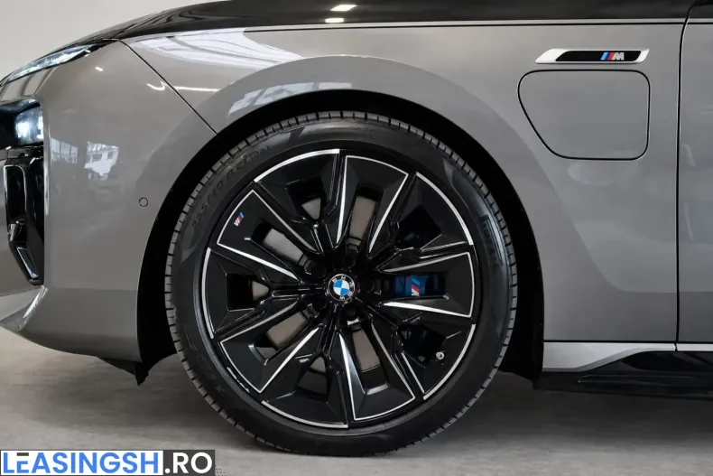 BMW M760 (Seria 7) din 2023 cu 45.000 km - oferta BMW257768 - foto 9