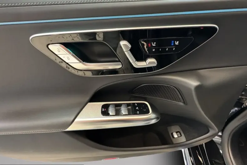 Mercedes-Benz E 450 (Clasa E) din 2025 cu 14.150 km - oferta MER257770 - foto 6