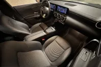 Mercedes-Benz CLA 250 (Clasa CLA) din 2023 cu 65.430 km - oferta MER257773 - foto 15