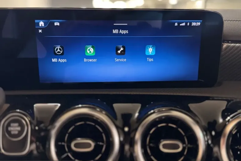 Mercedes-Benz CLA 250 (Clasa CLA) din 2023 cu 65.430 km - oferta MER257773 - foto 19