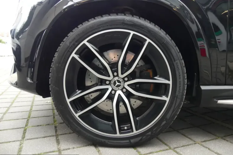 Mercedes-Benz GLE 400 (Clasa GLE) din 2023 cu 32.948 km - oferta MER257774 - foto 17