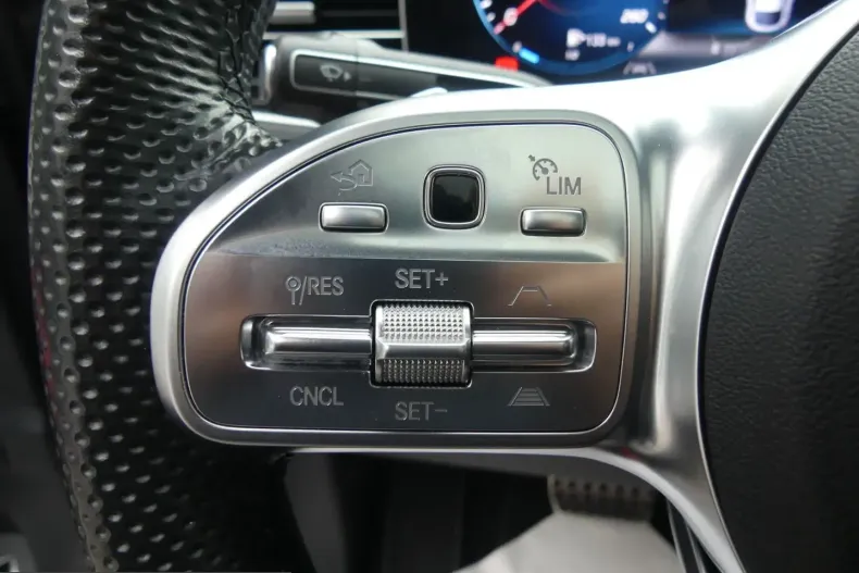 Mercedes-Benz GLE 400 (Clasa GLE) din 2023 cu 32.948 km - oferta MER257774 - foto 28