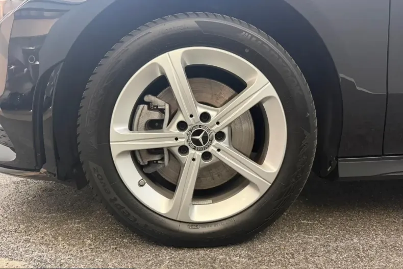 Mercedes-Benz CLA 250 (Clasa CLA) din 2023 cu 65.000 km - oferta MER257775 - foto 7