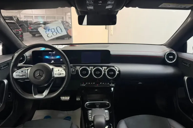 Mercedes-Benz CLA 250 (Clasa CLA) din 2023 cu 65.000 km - oferta MER257775 - foto 9