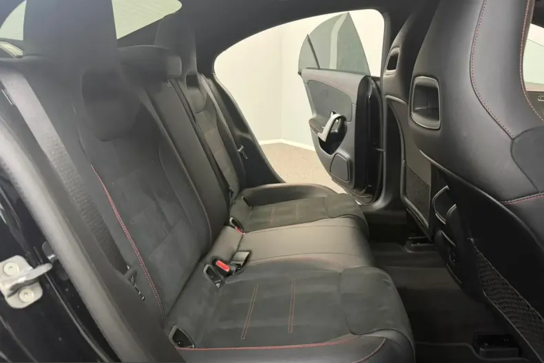 Mercedes-Benz CLA 250 (Clasa CLA) din 2023 cu 65.000 km - oferta MER257775 - foto 21