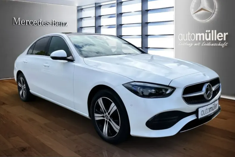 Mercedes-Benz C 400 (Clasa C) din 2024 cu 47.785 km - oferta MER257781 - foto 1