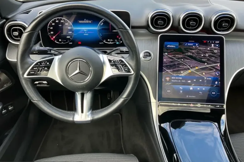 Mercedes-Benz C 400 (Clasa C) din 2024 cu 47.785 km - oferta MER257781 - foto 14