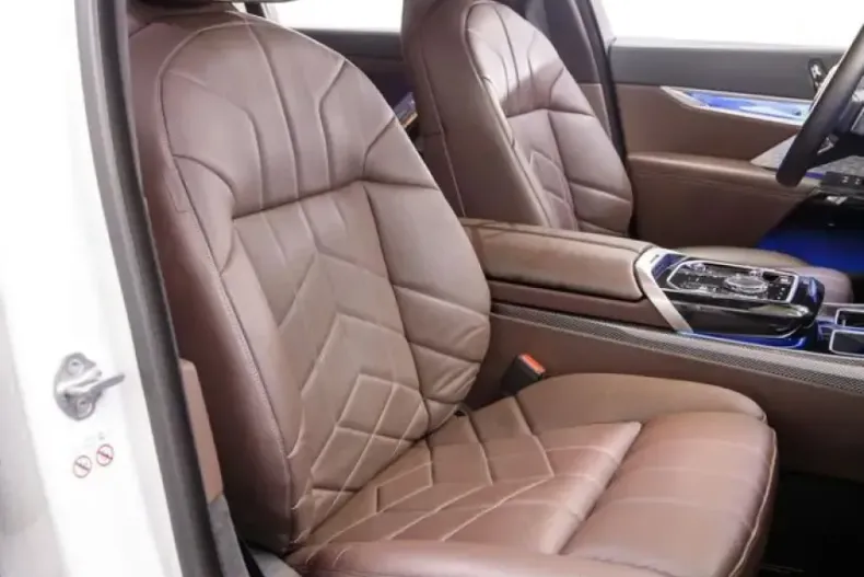 BMW 740 (Seria 7) din 2023 cu 53.000 km - oferta BMW257791 - foto 5