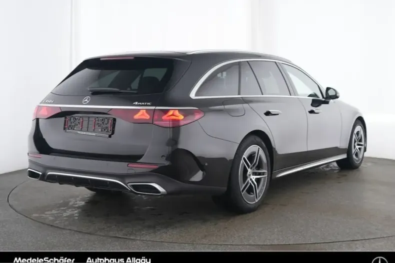 Mercedes-Benz E 450 (Clasa E) din 2025 cu 15.859 km - oferta MER257793 - foto 2