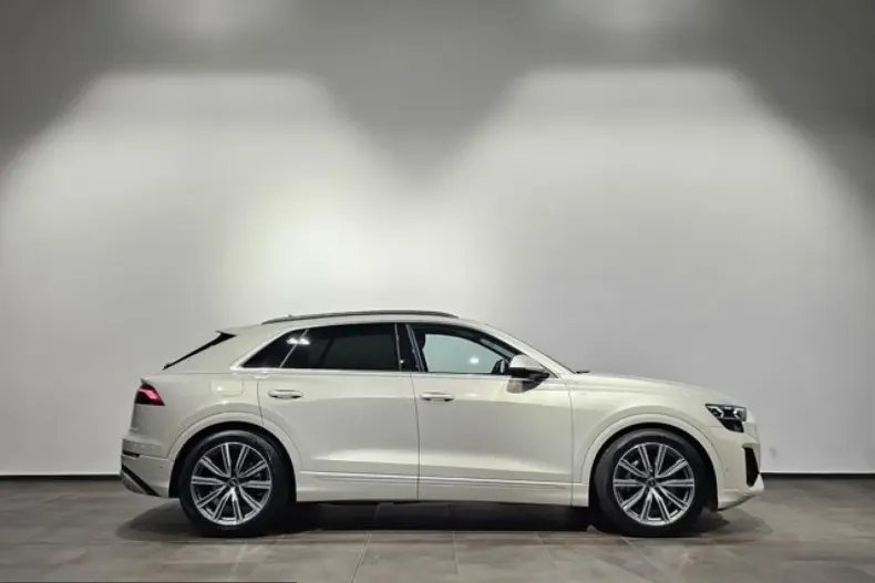Audi Q8 din 2025 cu 52.680 km - oferta AUD257796 - foto 5