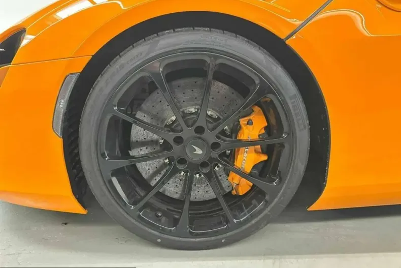 McLaren Artura din 2024 cu 35.000 km - oferta MCL257799 - foto 4