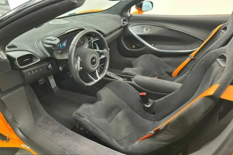 McLaren Artura din 2024 cu 35.000 km - oferta MCL257799 - foto 7