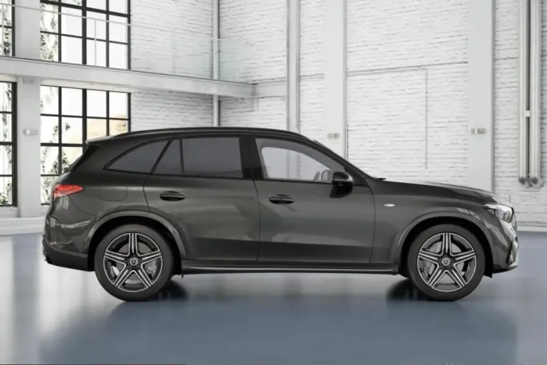 Mercedes-Benz GLC 300 (Clasa GLC) din 2025 cu 24.000 km - oferta MER257804 - foto 3