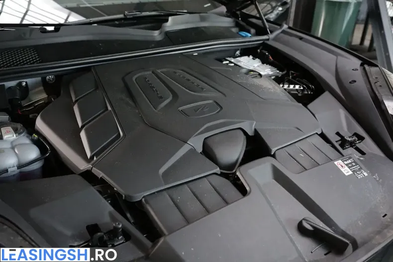 Porsche Cayenne din 2025 cu 6.889 km - oferta POR257806 - foto 22