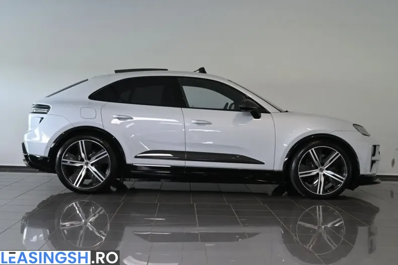 Porsche Macan din 2025 cu 10.334 km - oferta POR257812 - foto 4