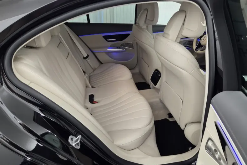 Mercedes-Benz E 450 (Clasa E) din 2024 cu 88.330 km - oferta MER257821 - foto 10