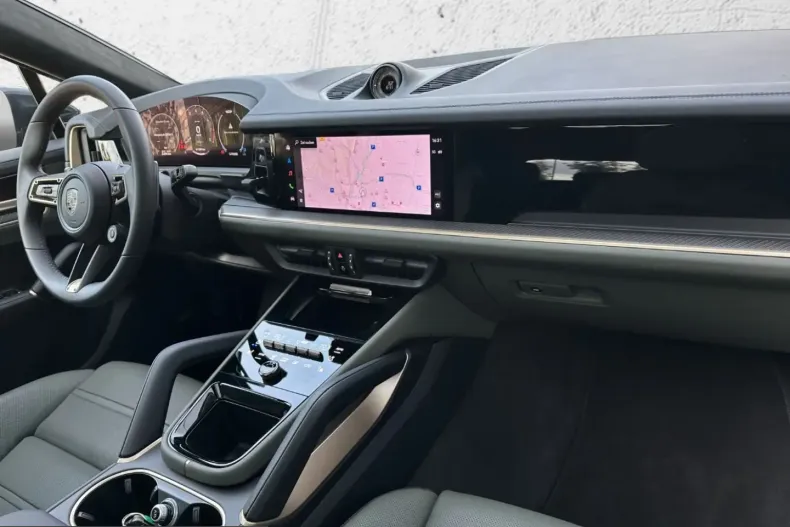 Porsche Cayenne din 2025 cu 2.800 km - oferta POR257822 - foto 10