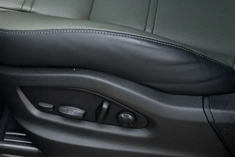 Porsche Cayenne din 2025 cu 2.800 km - oferta POR257822 - foto 24